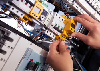 Electrician in London